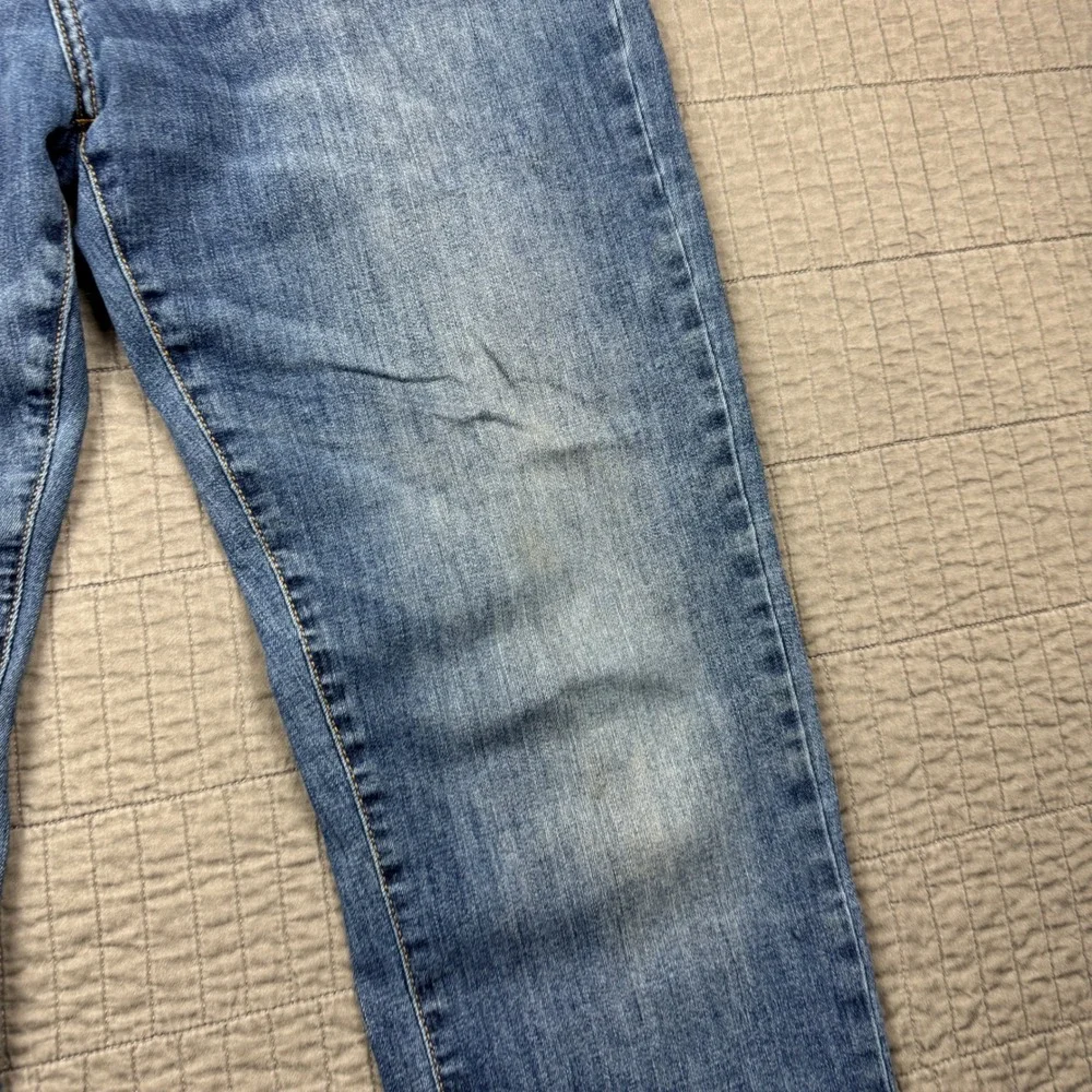 Lucky Brand 221 Straight Leg Jeans Mens 34x32 (33x30) Blue Denim Medium Wash